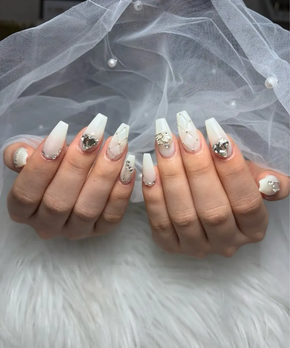 ネイル アートネイル 長さ出し ネイルチップ MoonHi Nail 朝霞台のネイルデザイン
