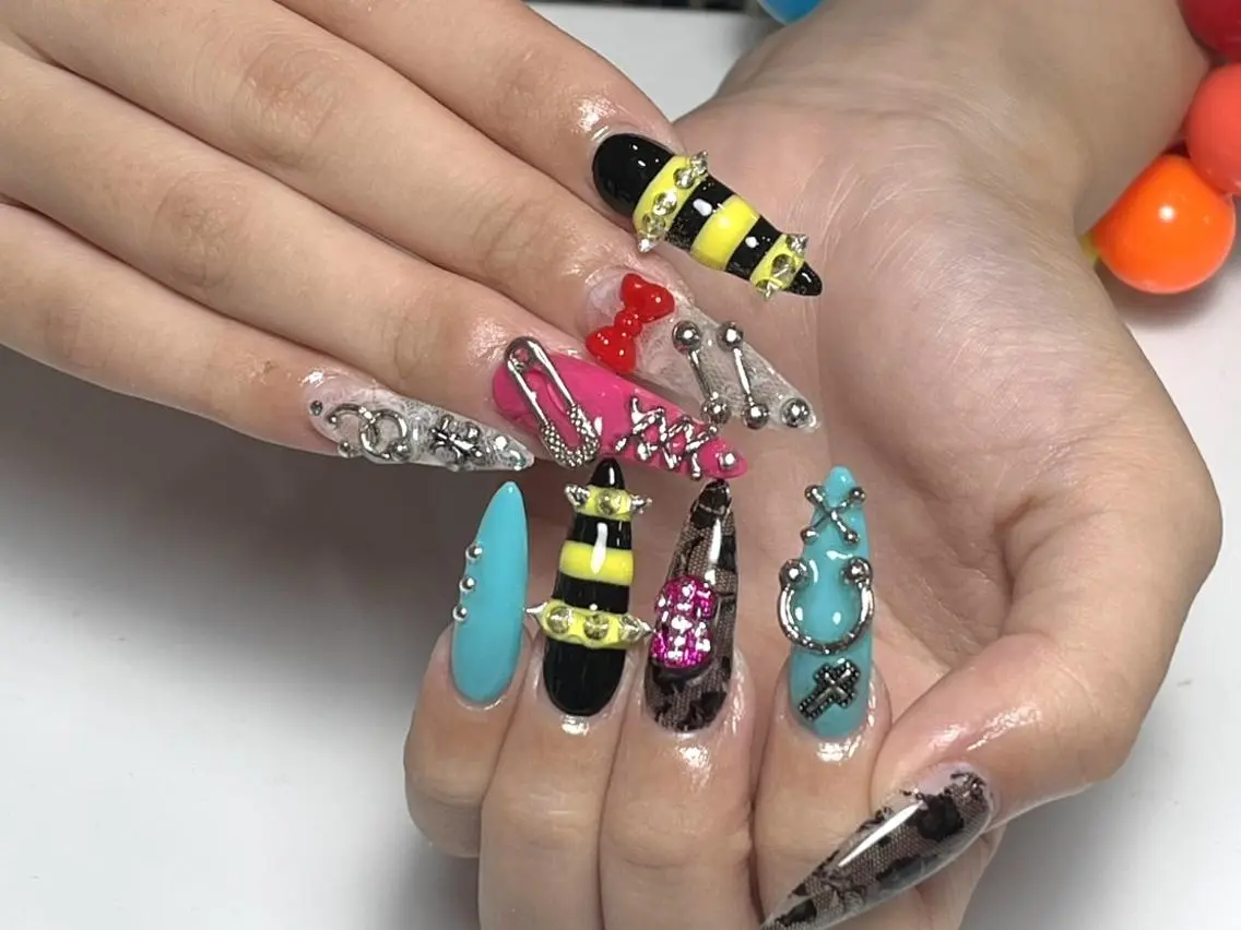 ネイル アートネイル フレンチネイル ジェルネイル キラキラネイル 韓国ネイル RiRi Belle Nail池袋のネイルデザイン