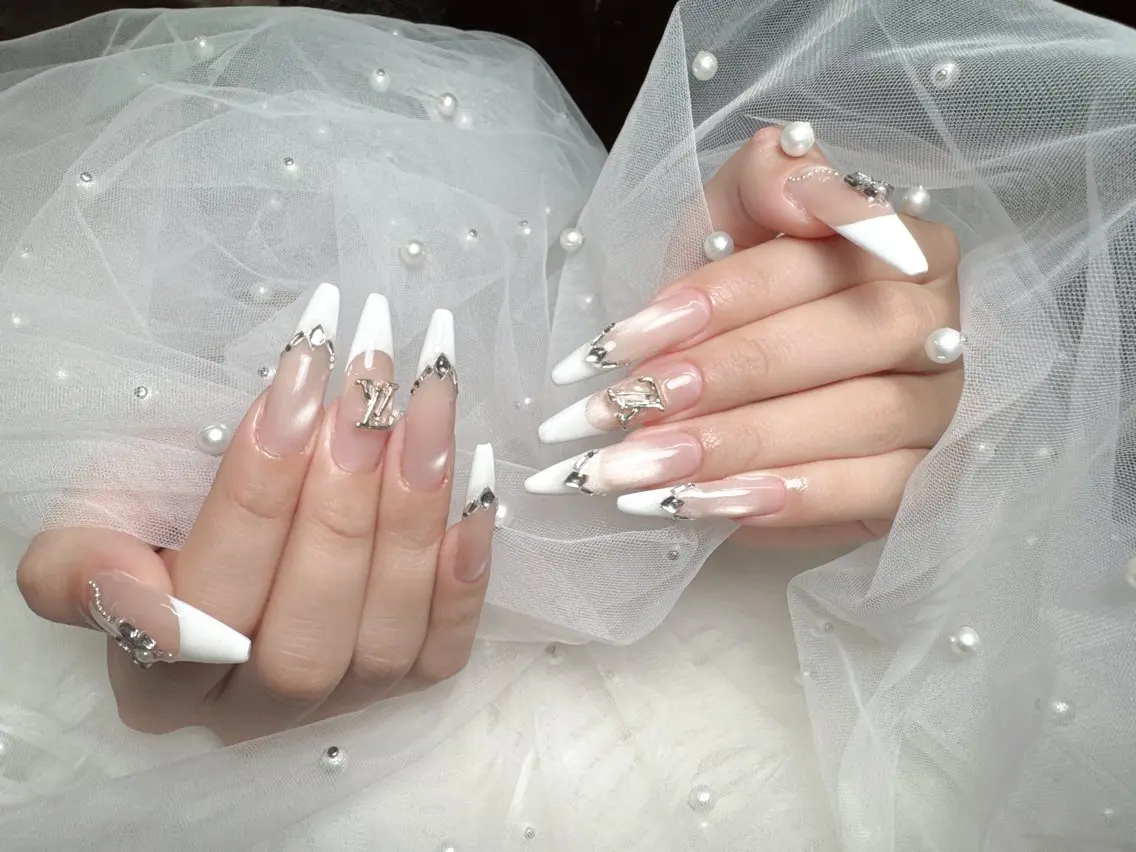 ネイル ハンドネイル EN salon💅 🦋もり💕のネイルデザイン