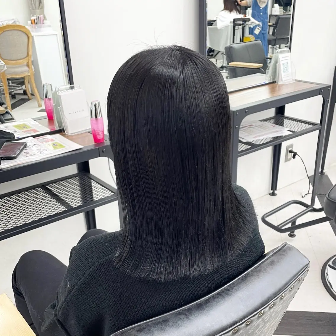ミディアム カラー パーマ ヘアアレンジ メンズ 黒髪 グレーブラック 髪質改善 トリートメント mona/ ストレートスタイル✨のヘアスタイル