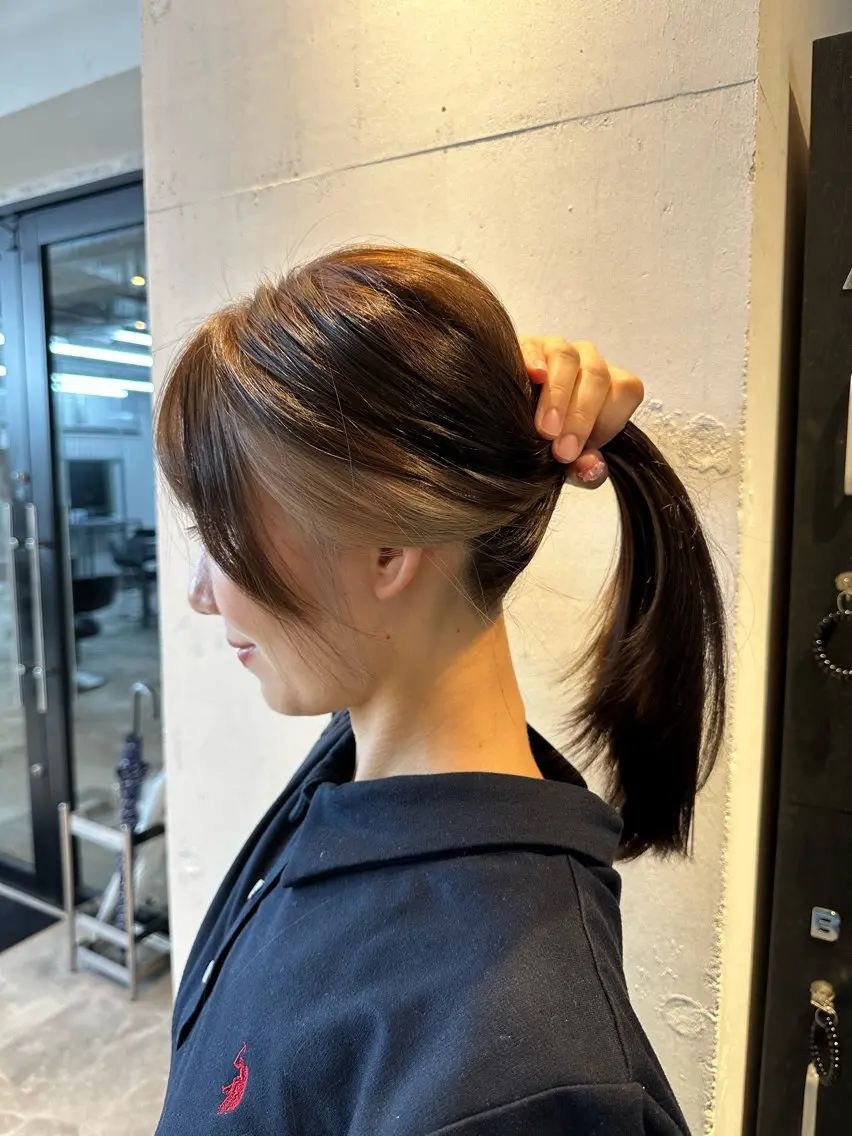 セミロング カラー イヤリングカラー インナーカラー 🍒暖色カラー🔥 栗俣嵐のヘアスタイル