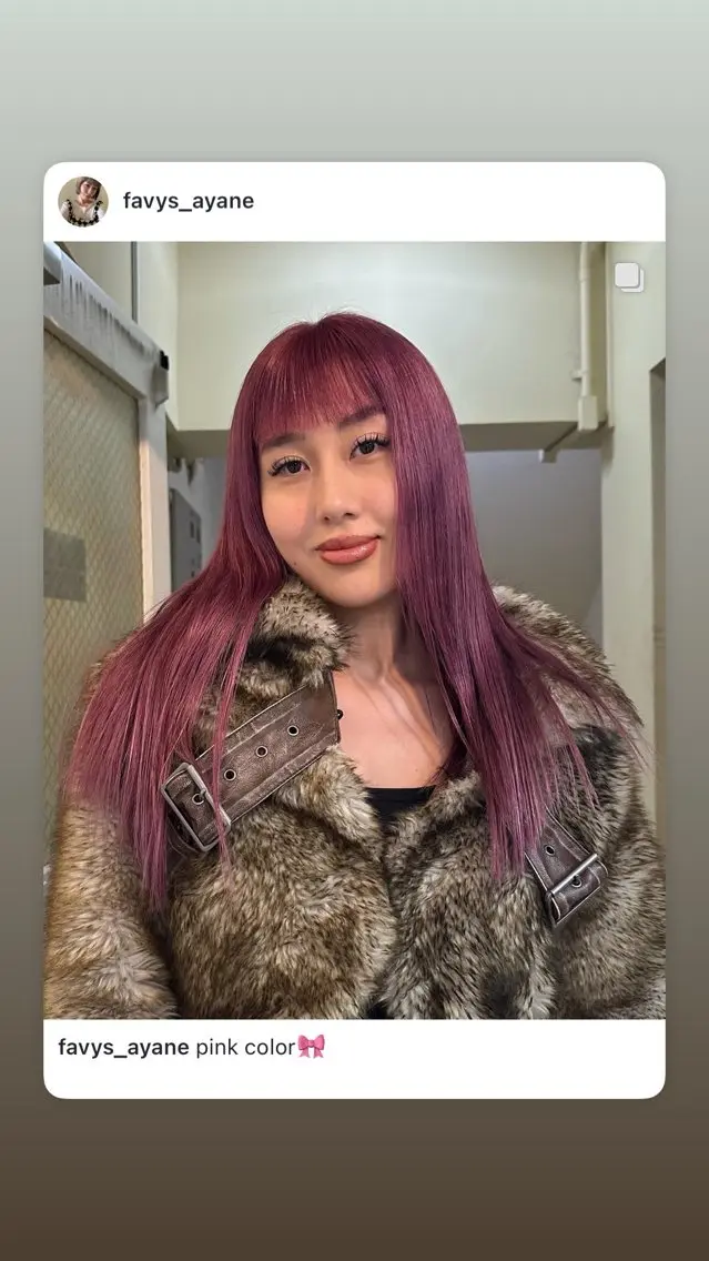 セミロング カラー ブリーチ ハイトーンカラー 竹中 彩音のヘアスタイル