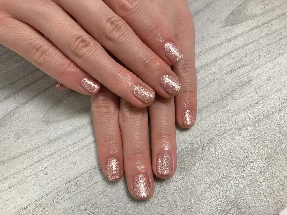 ネイル フットネイル ジェルネイル キラキラネイル 韓国ネイル マグネットネイル ハンドネイル mogunail &blowのネイルデザイン