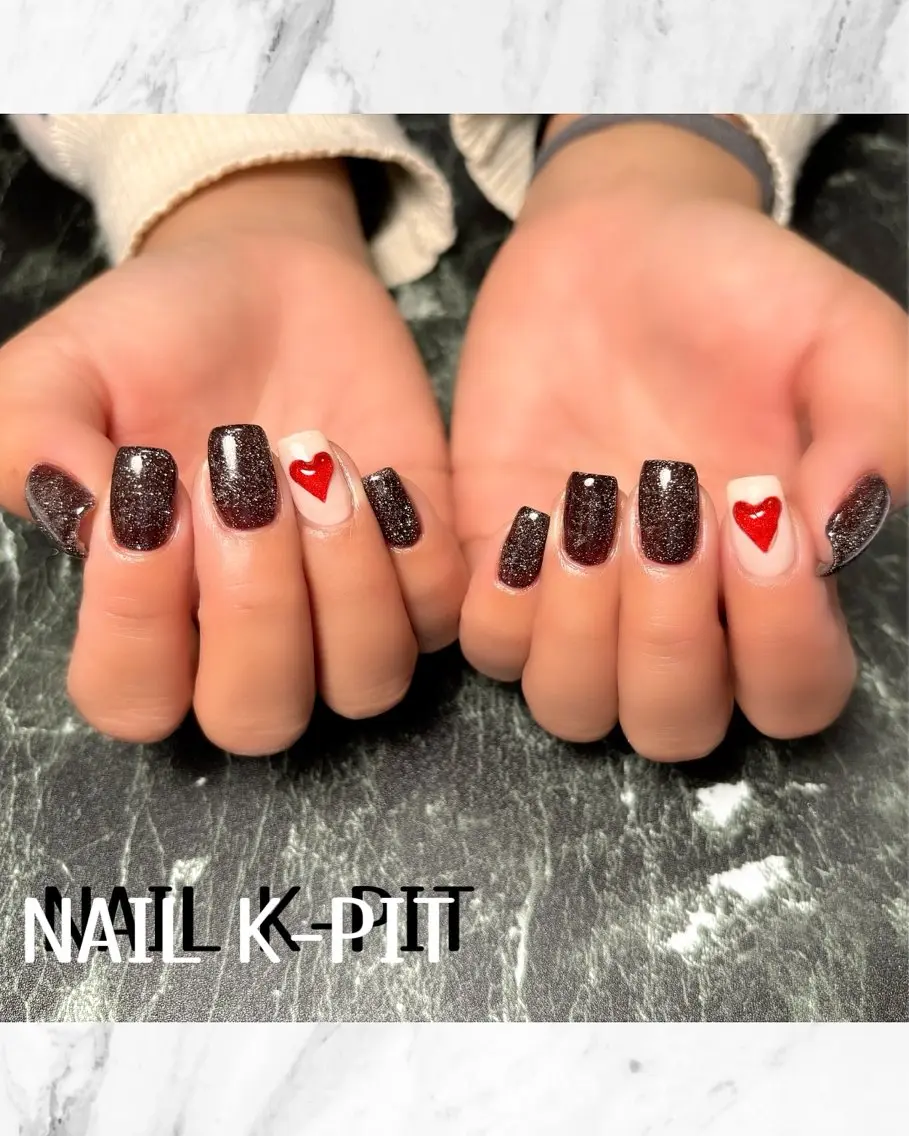 ネイル ブラウン ハート バレンタイン ハンドネイル NAIL K-PIT ネイル ケーピットの眉毛・アイブロウイメージ