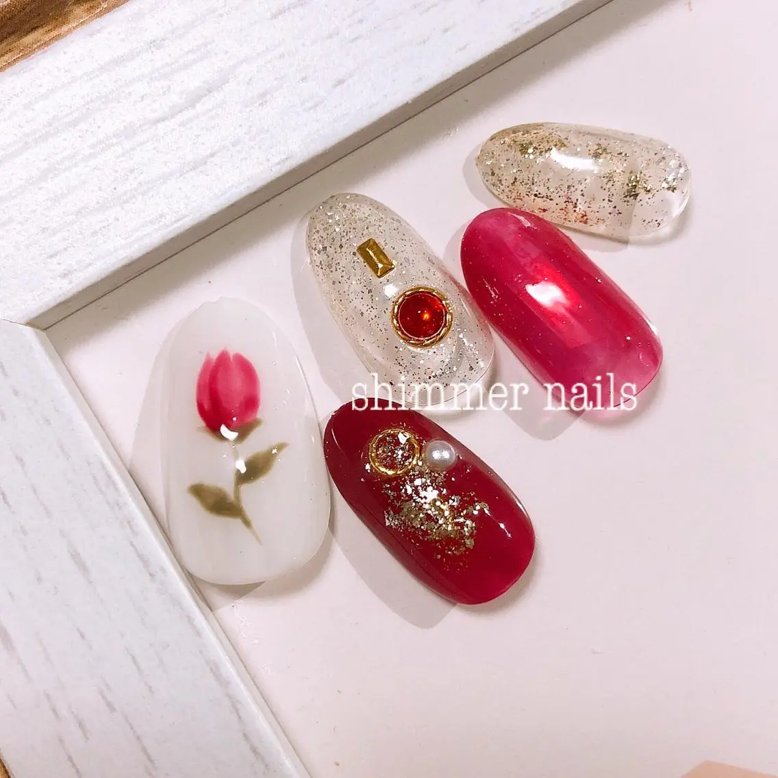 ネイル 赤色 shimmer nailsのネイルデザイン