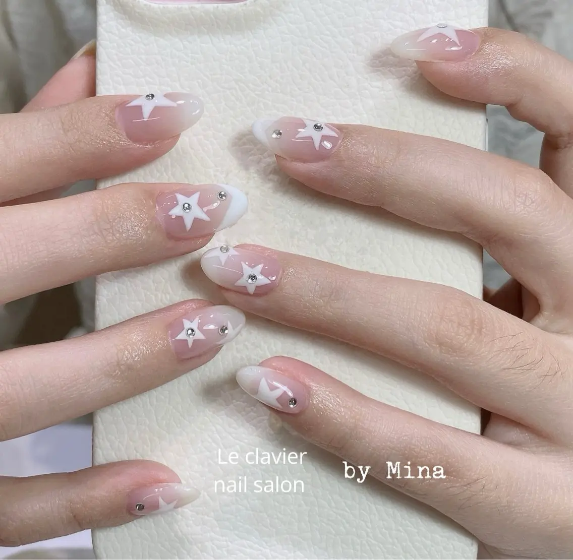 ネイル アートネイル 長さ出し ジェルネイル パラジェル スカルプネイル Mina Nailのネイルデザイン