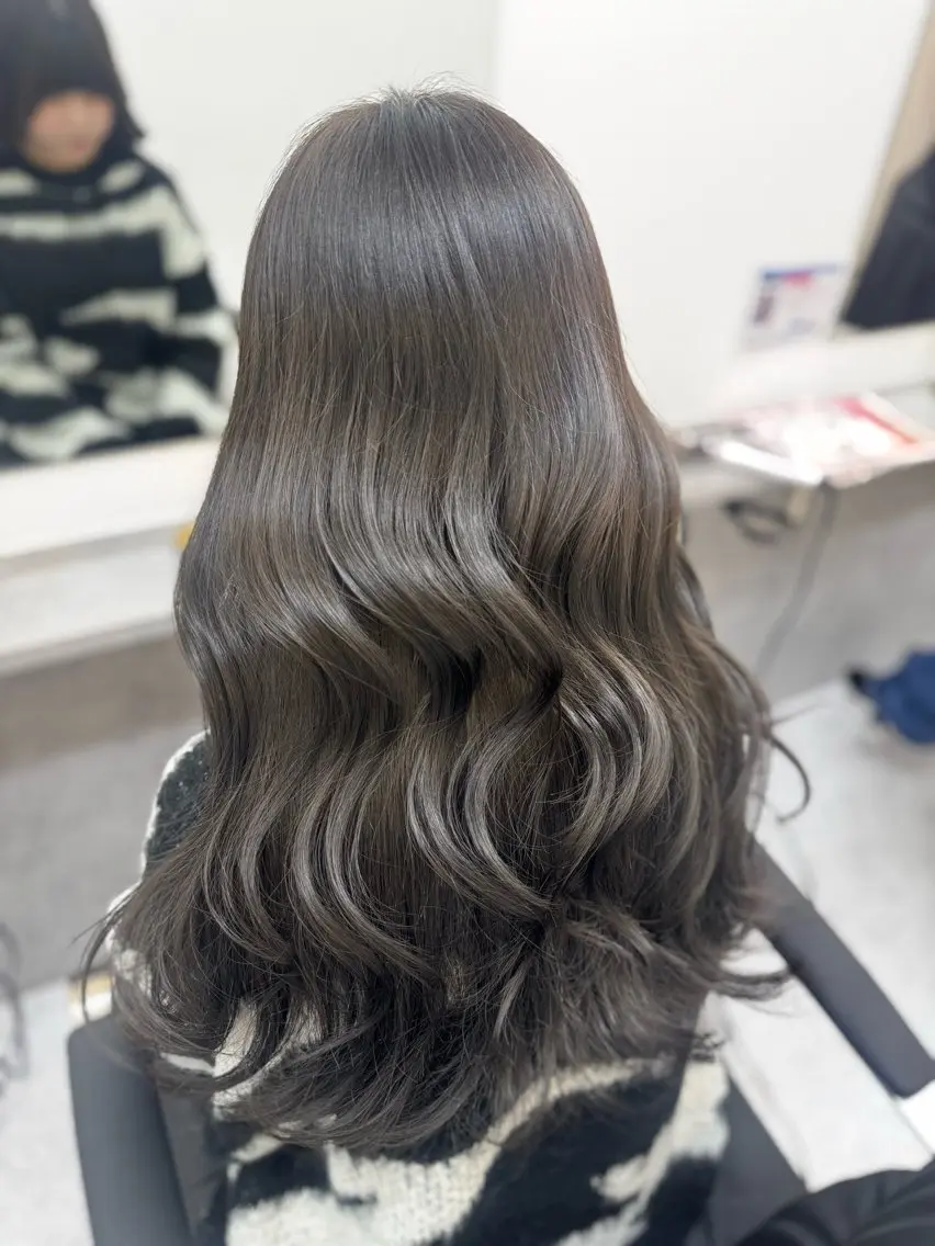 ✨️「MOKA限定クーポン」✨️💛カラー＋艶艶トリートメント💛の写真