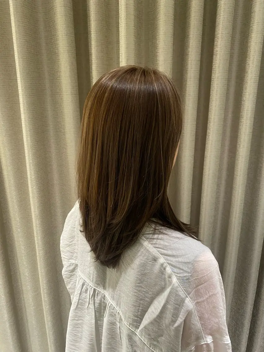 セミロング カラー 透明感カラー ハイライトカラー ハイライト ヘアカラー トリートメント stair:case 🌱Fuka🌱🦖のヘアスタイル