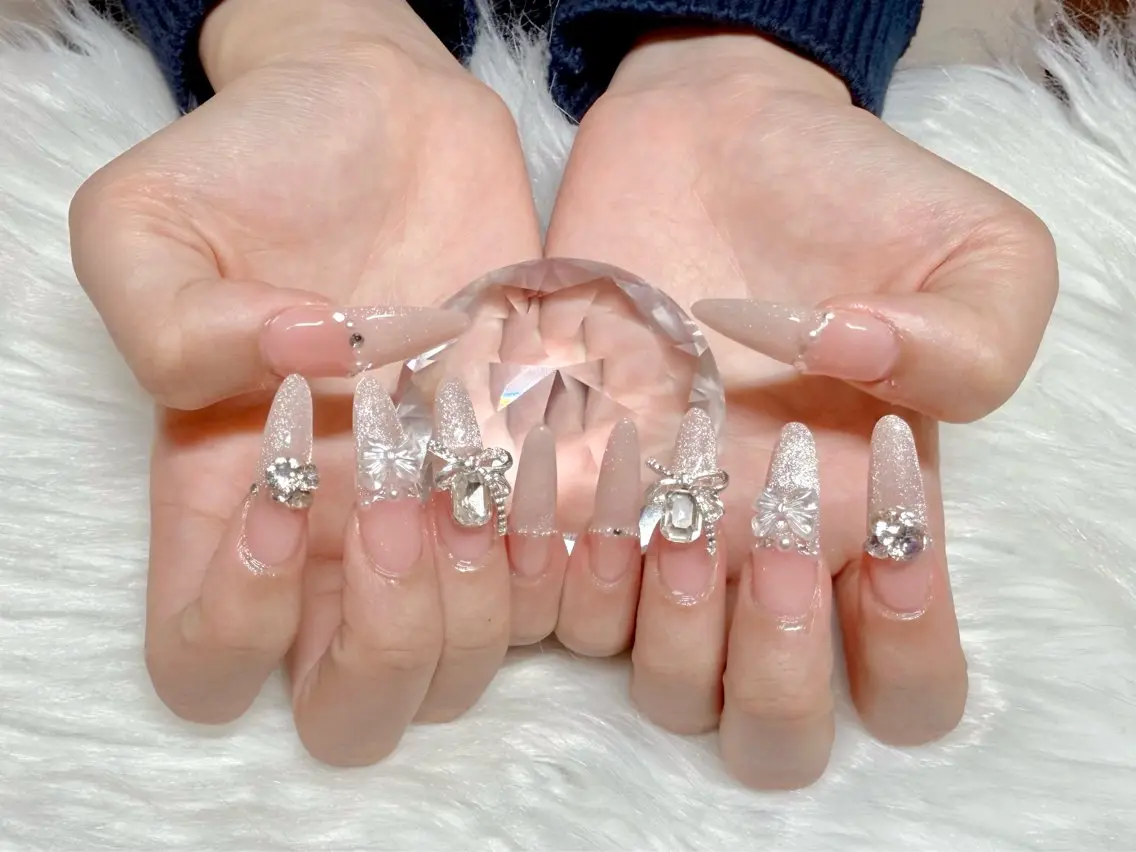 《長さだし》アート.パーツストーンつけ放題🤍✨💫(オフあり)の写真