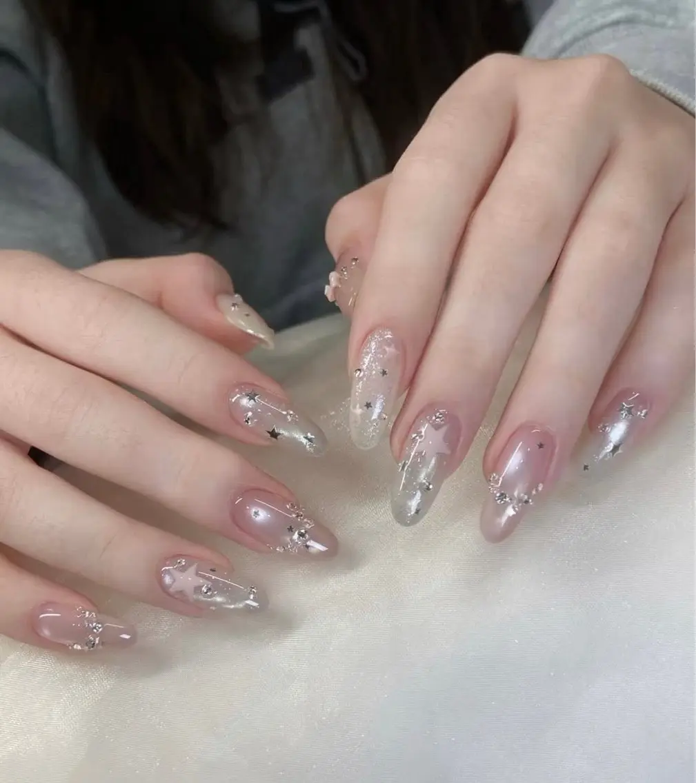 ネイル アートネイル ジェルネイル キラキラネイル 韓国ネイル オフィスネイル DAISY_NAIL 【フィルイン専門店】のネイルデザイン