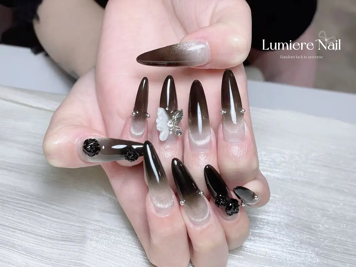 ネイル Lumiere Nailsalonのネイルデザイン