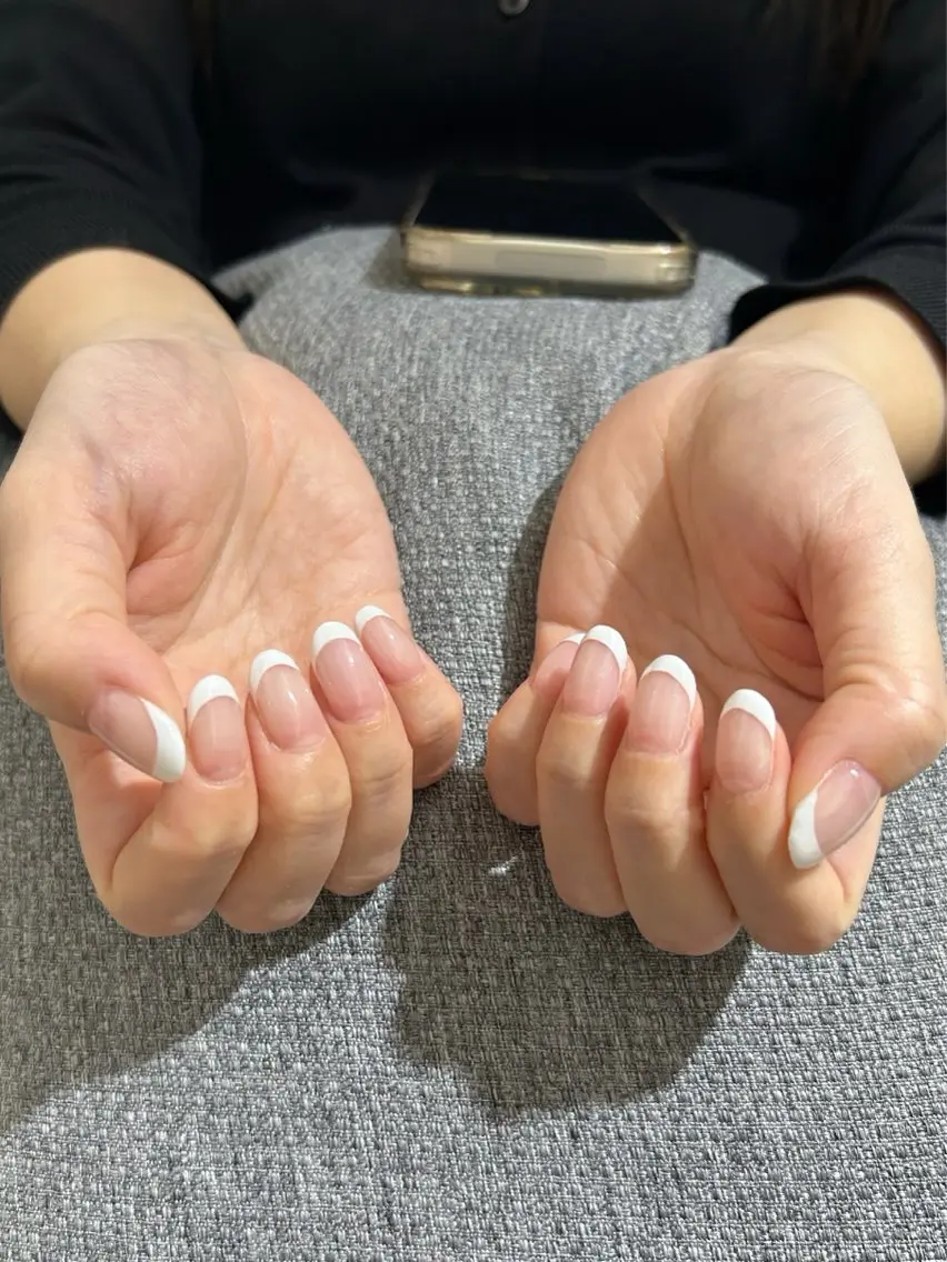 ネイル フレンチネイル ホワイト ハンドネイル LUCULIA 三田のネイルデザイン