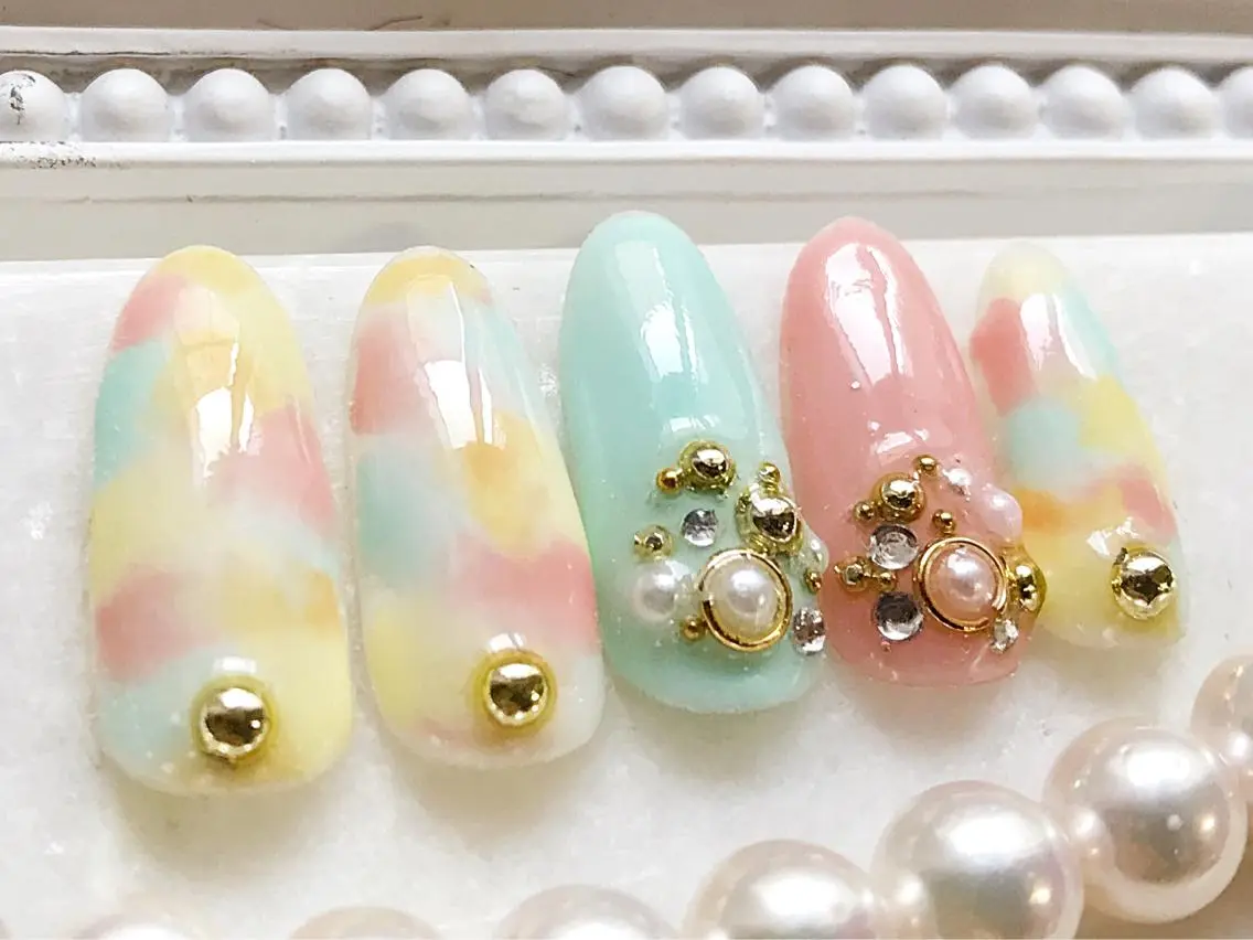 ネイル ゴージャス パステルネイル ストーンネイル Satomi  のネイルデザイン