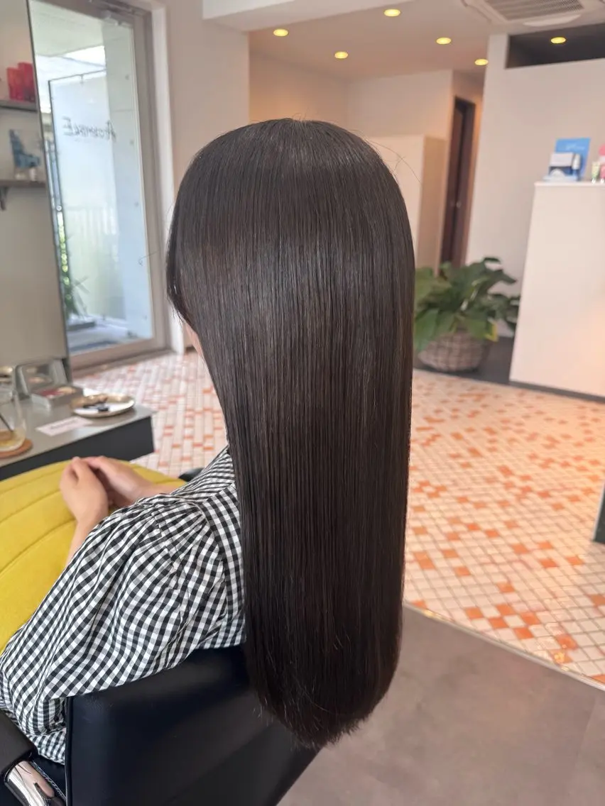 ロング カット ヘアカラー トリートメント 岩城 由佳のヘアスタイル