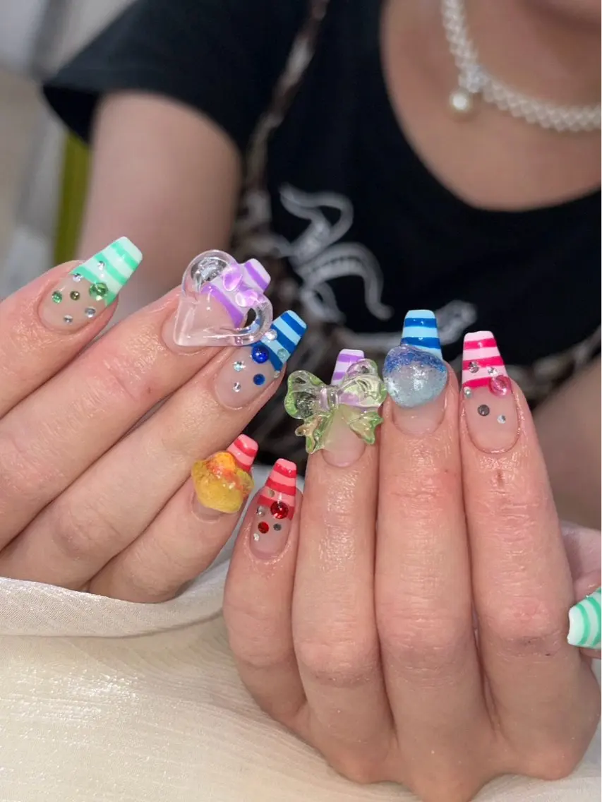 ネイル ハンドネイル Bitty💟 Marinのネイルデザイン