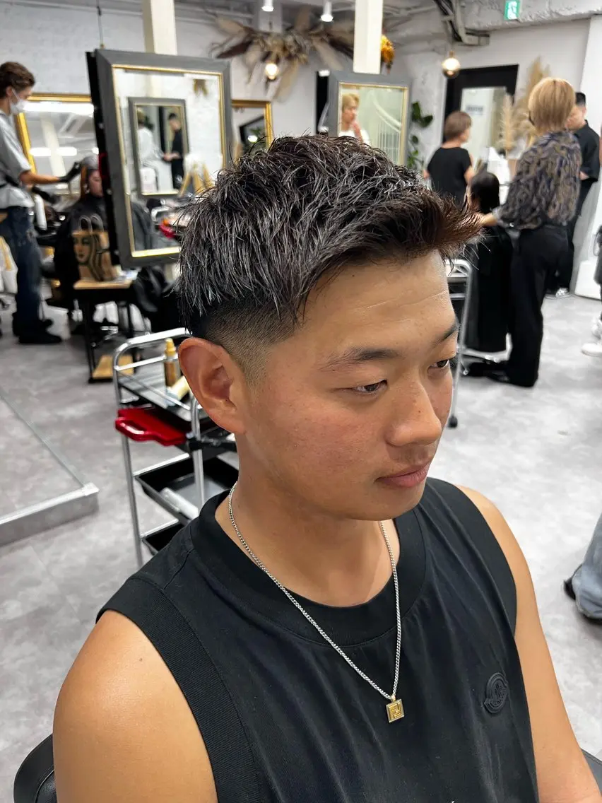カラー メンズ 笹江 瑞穂のヘアスタイル