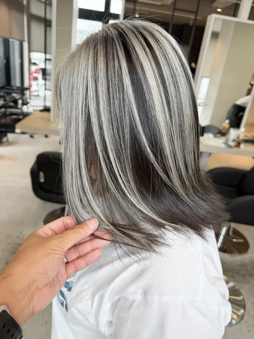 ミディアム カラー ヘアカラー トリートメント 井上 一平のヘアスタイル