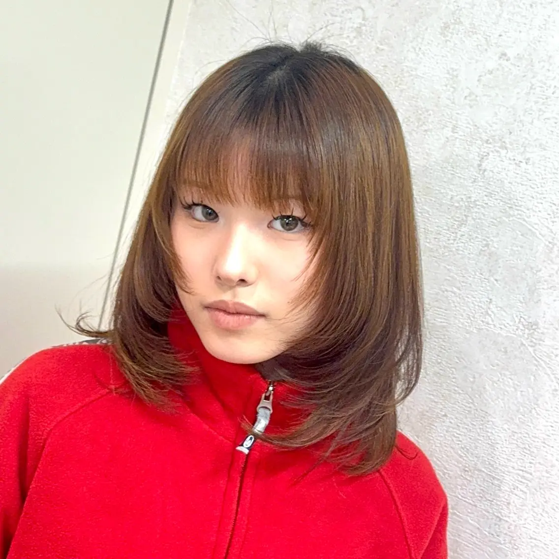 ミディアム 顔まわりレイヤー 顔周りカット レイヤーカット カット アニメデザイン美容師 /メンズカット/僚汰のヘアスタイル