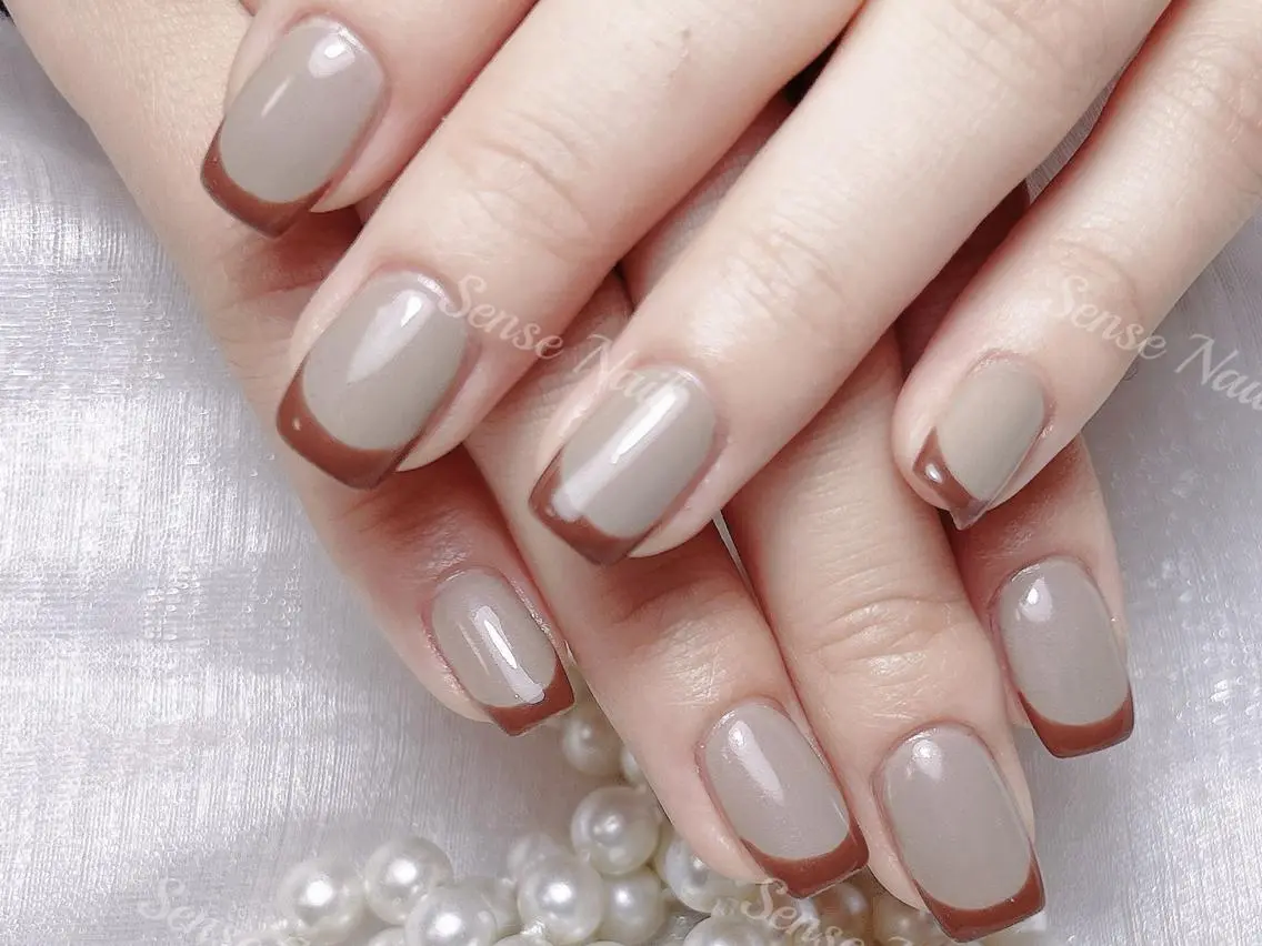 ネイル ハンドネイル ハンドケア Queening 🦋のネイルデザイン