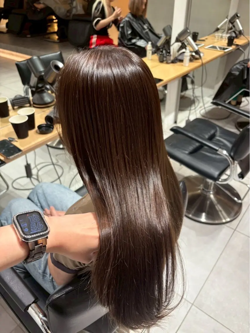 ❣️迷ったらこちら❣️ツヤ感たっぷり✨️【髪質改善ワンカラー🫧】シャンプー+トリートメント付きの写真