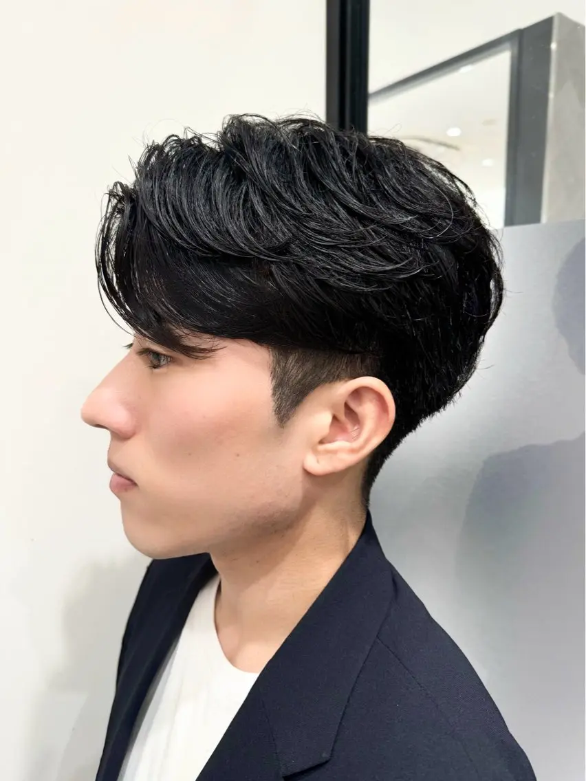 パーマ メンズ センターパート フェザーパーマ メンズパーマ カット パーマ トリートメント 髪質改善/縮毛矯正 /DAIKIのヘアスタイル