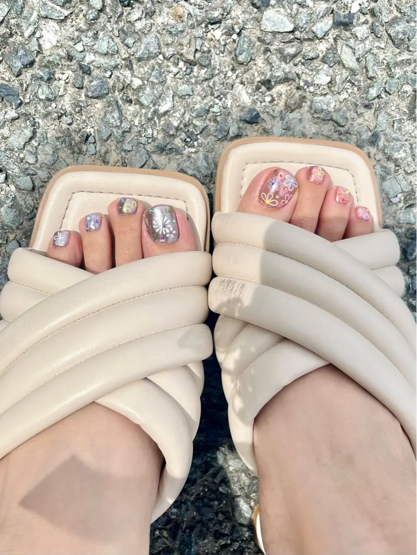ネイル フットネイル nail room.のネイルデザイン