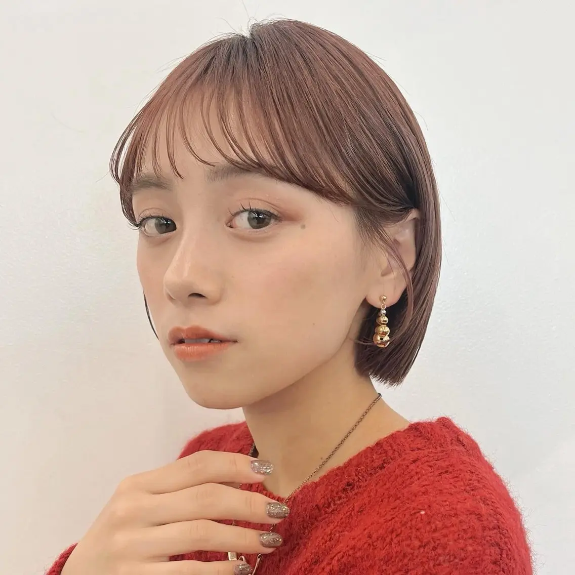 ショート カラー ベージュカラー ブリーチ ピンクカラー ピンクベージュ ボブ 🌱ボブ/レイヤー/ ベージュ/あやみ✨のヘアスタイル