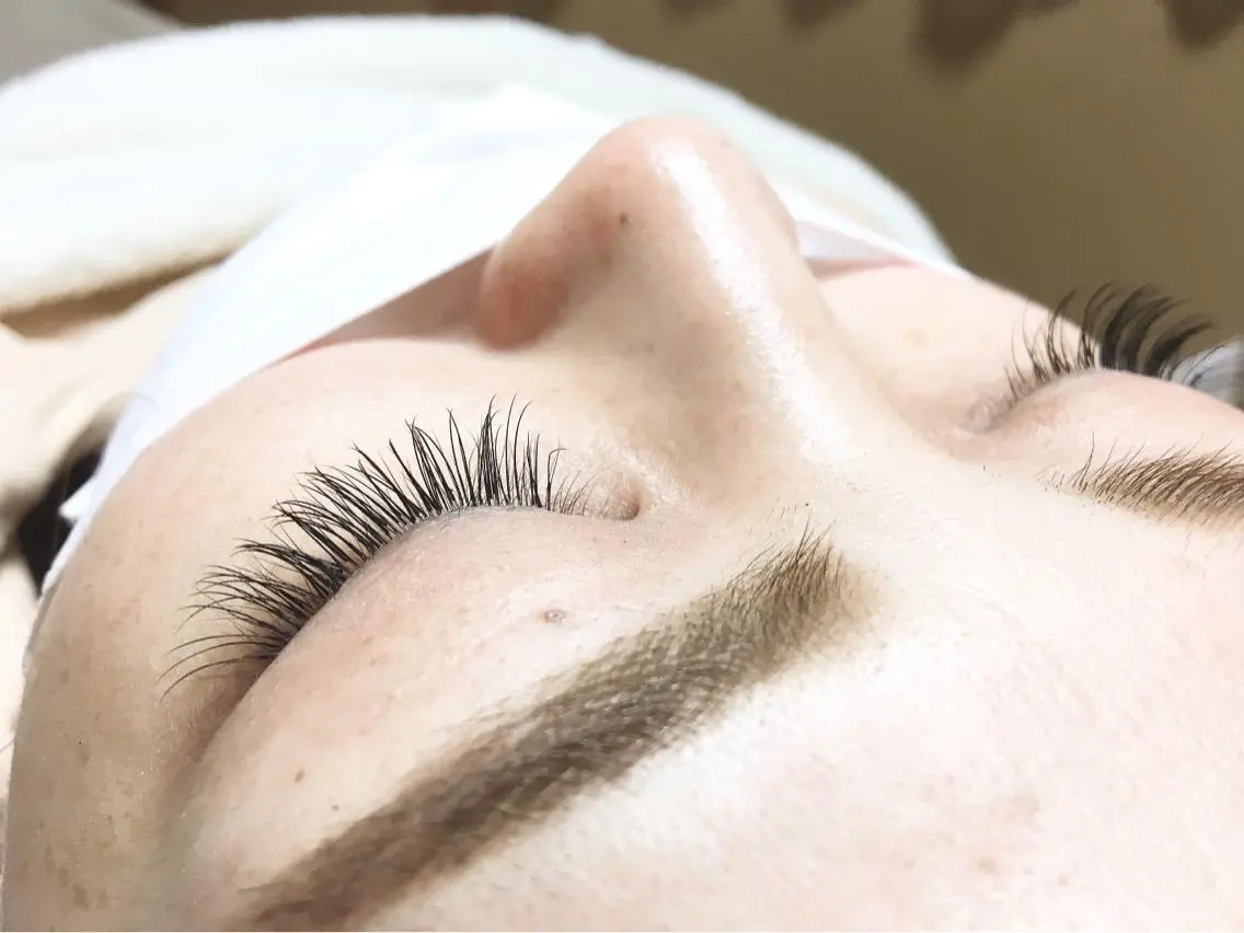 ミディアム カラー パーマ ヘアアレンジ メンズ キッズ ネイル マツエク・マツパ brille ~eyelash~のヘアスタイル