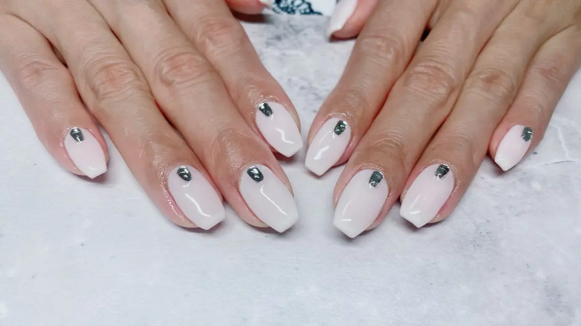 ネイル 長さ出し フットネイル ジェルネイル 韓国ネイル マグネットネイル Nail Ann【西川口店】のネイルデザイン