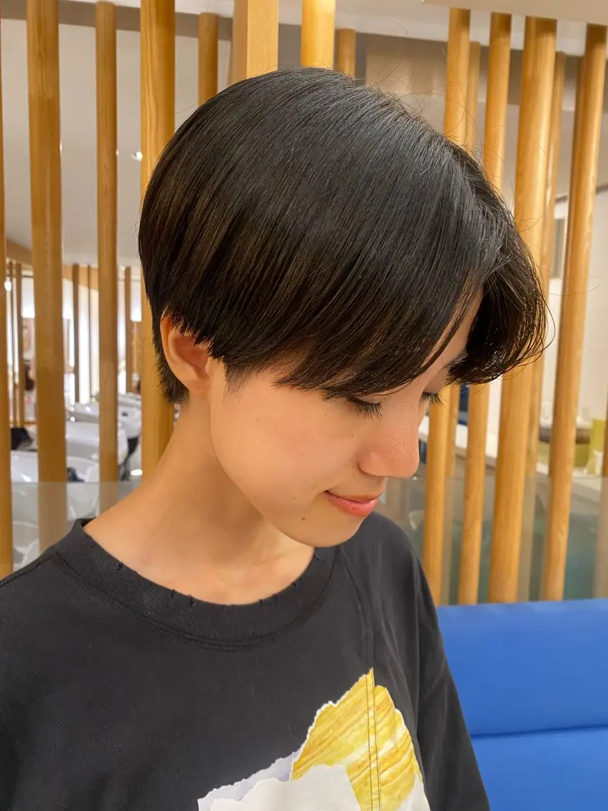 ショート 🌻おおとみはな/ レイヤー/Wカラ🌻のヘアスタイル