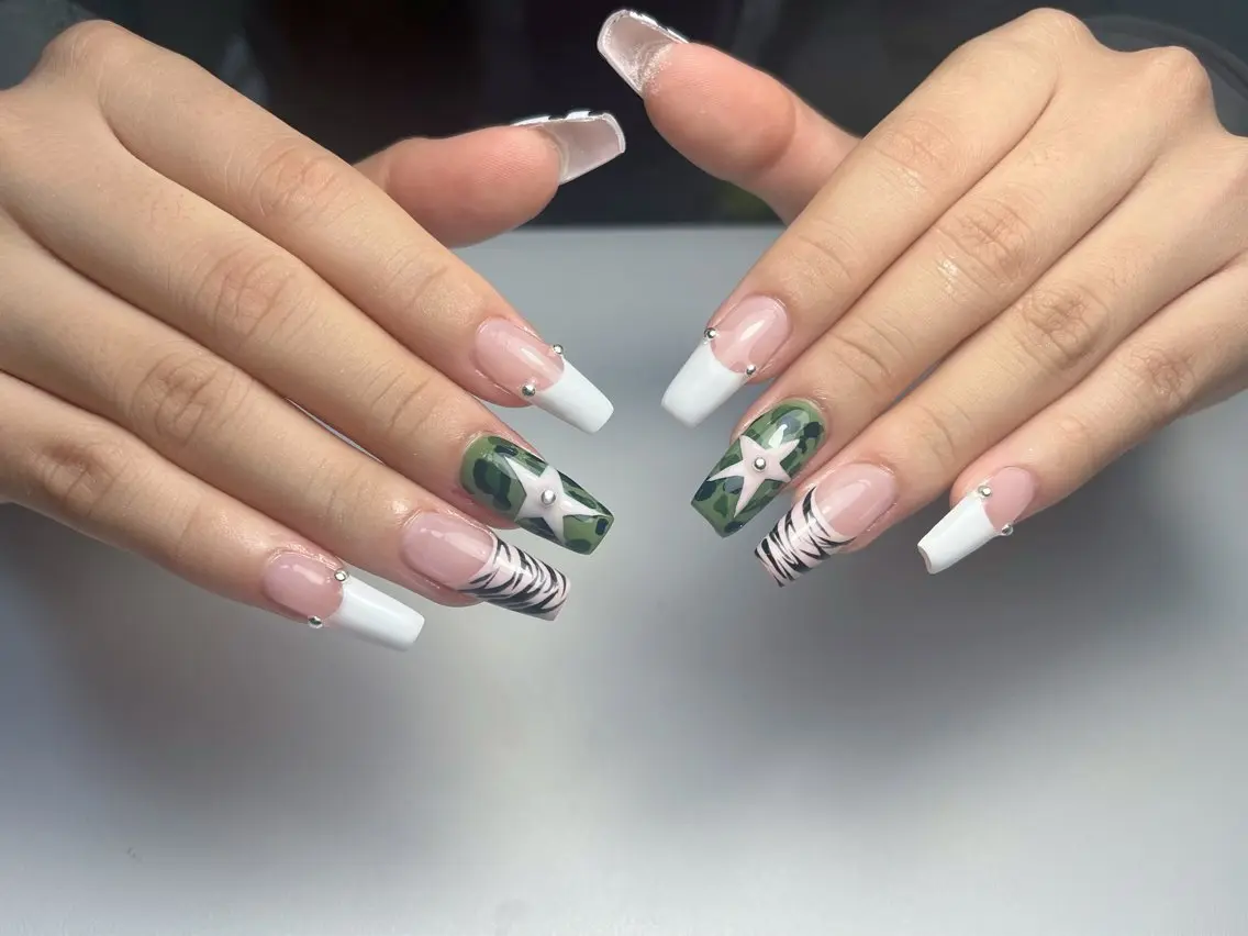 ネイル 成人式 フラッシュネイル フットネイル ジェルネイル 卒業式 ハンドネイル ハンドケア 心斎橋Mione nail salonのネイルデザイン
