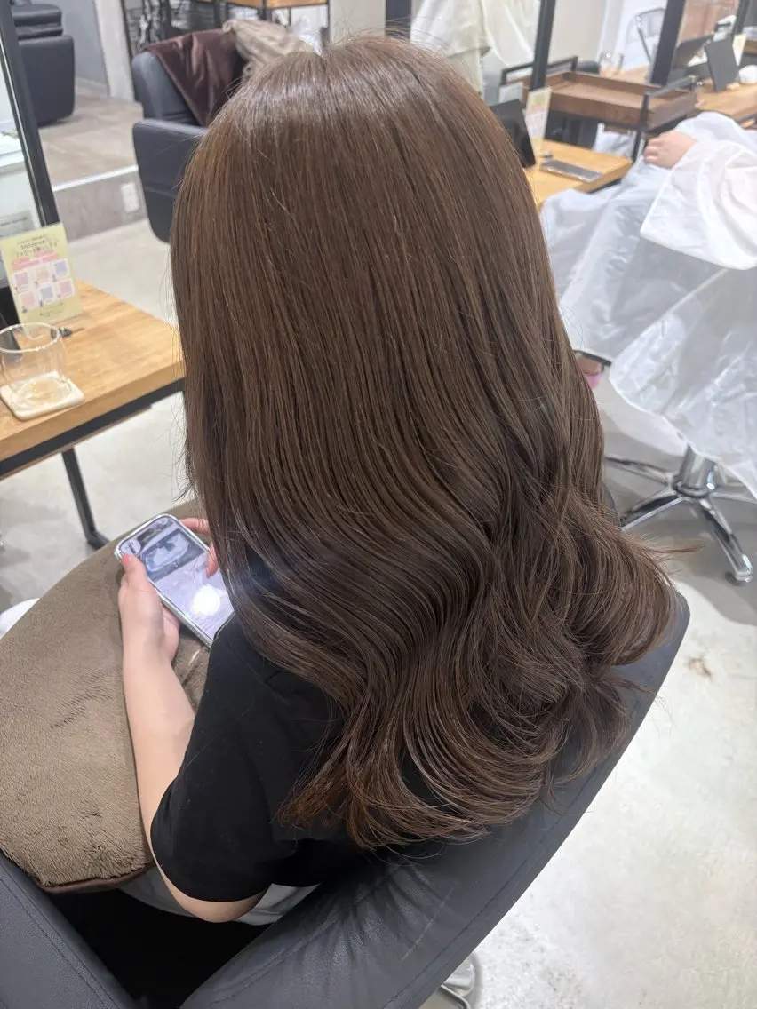 カラー ヘアカラー anB アオイのヘアスタイル