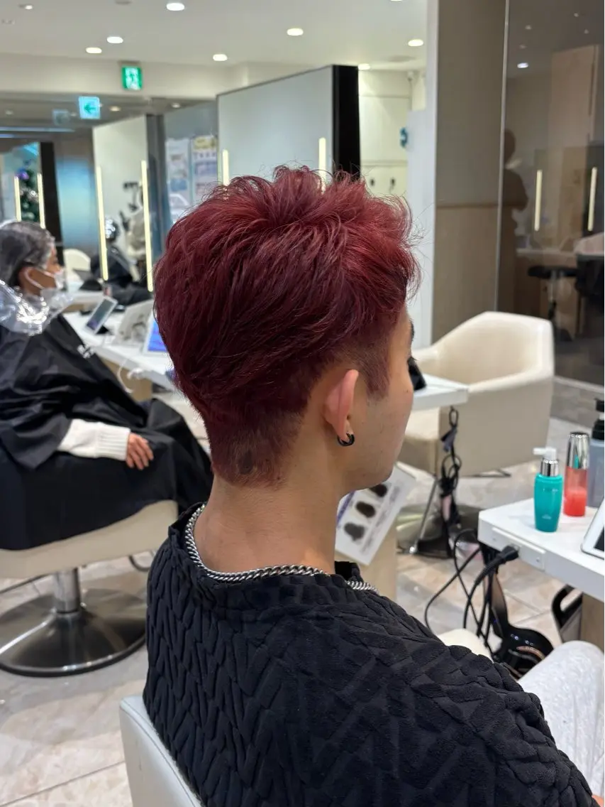 ショート カラー メンズ メンズブリーチ ブリーチ レッドカラー カット ヘアカラー miho‪𓂃 透明感/レイヤーのヘアスタイル