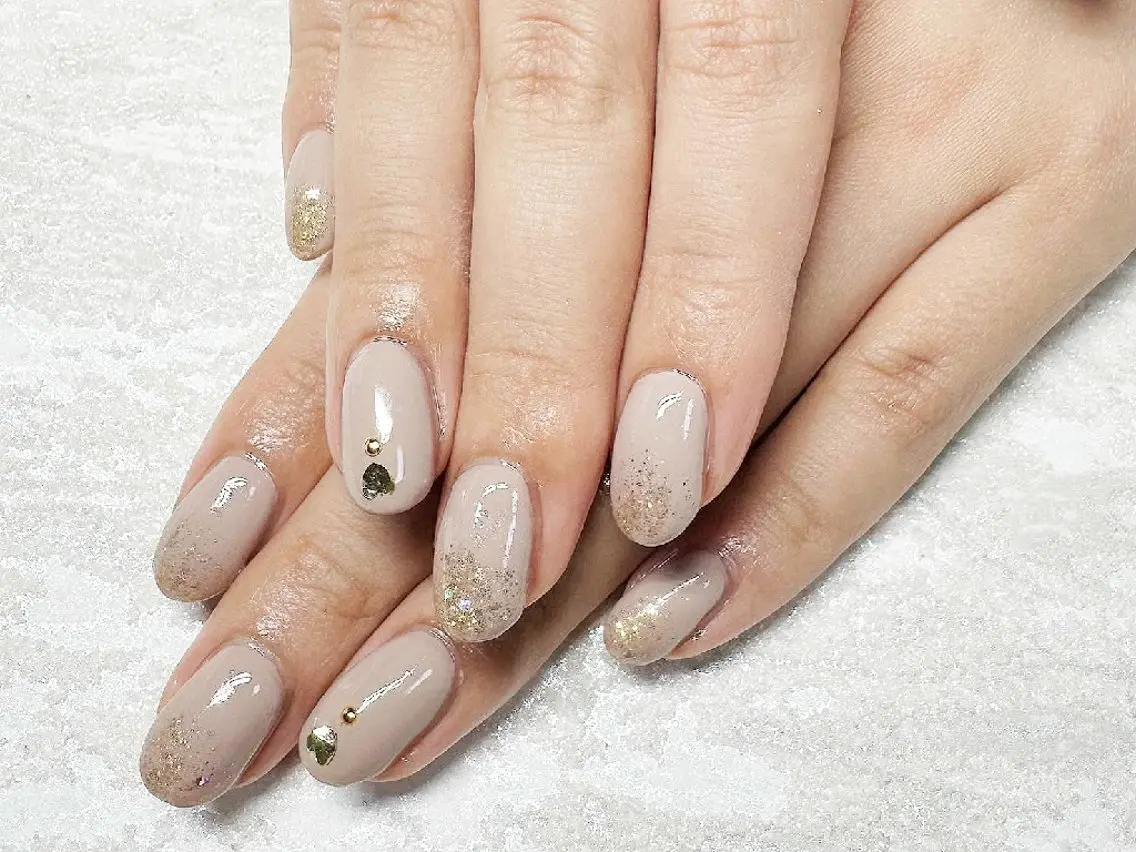 ネイル 卒業式 韓国ネイル マグネットネイル 持ち込み JULIE NAILのネイルデザイン