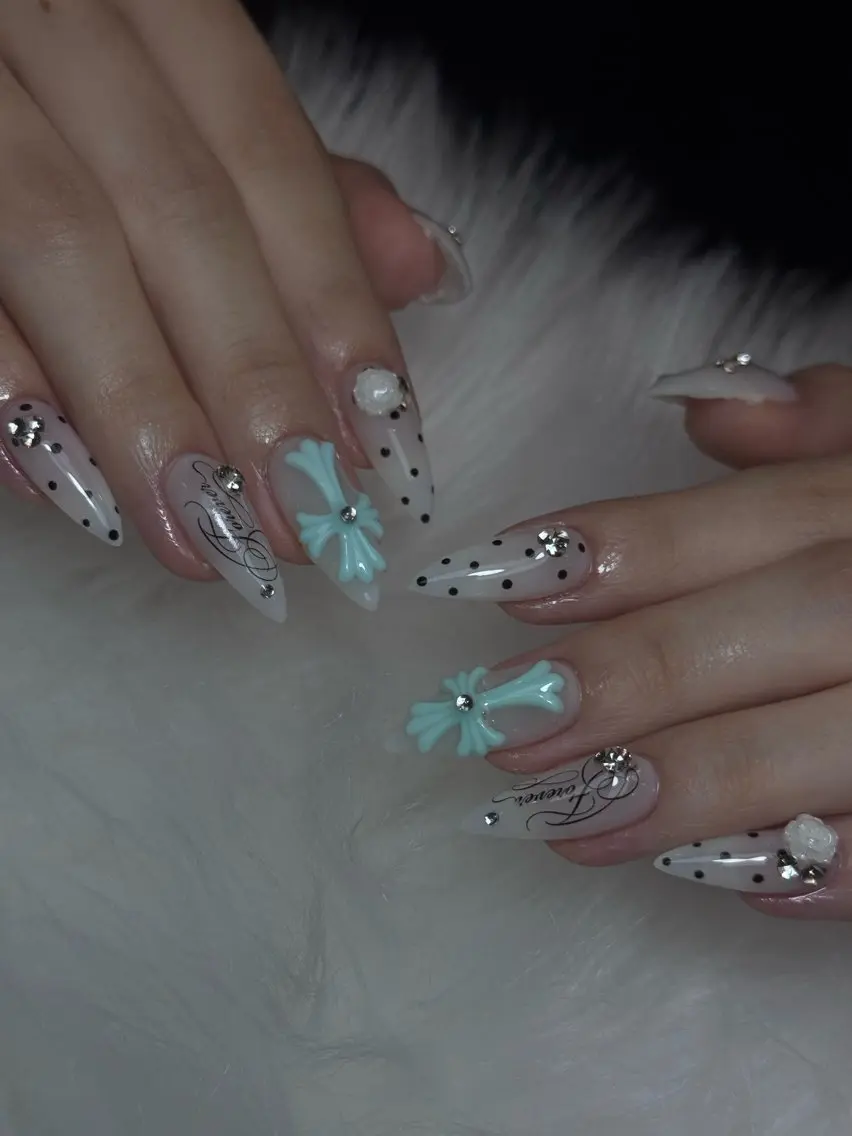 ネイル アニマル柄 ブラウン フットネイル フレンチネイル 韓国ネイル ハンドネイル Lisa Nail Salonのネイルデザイン