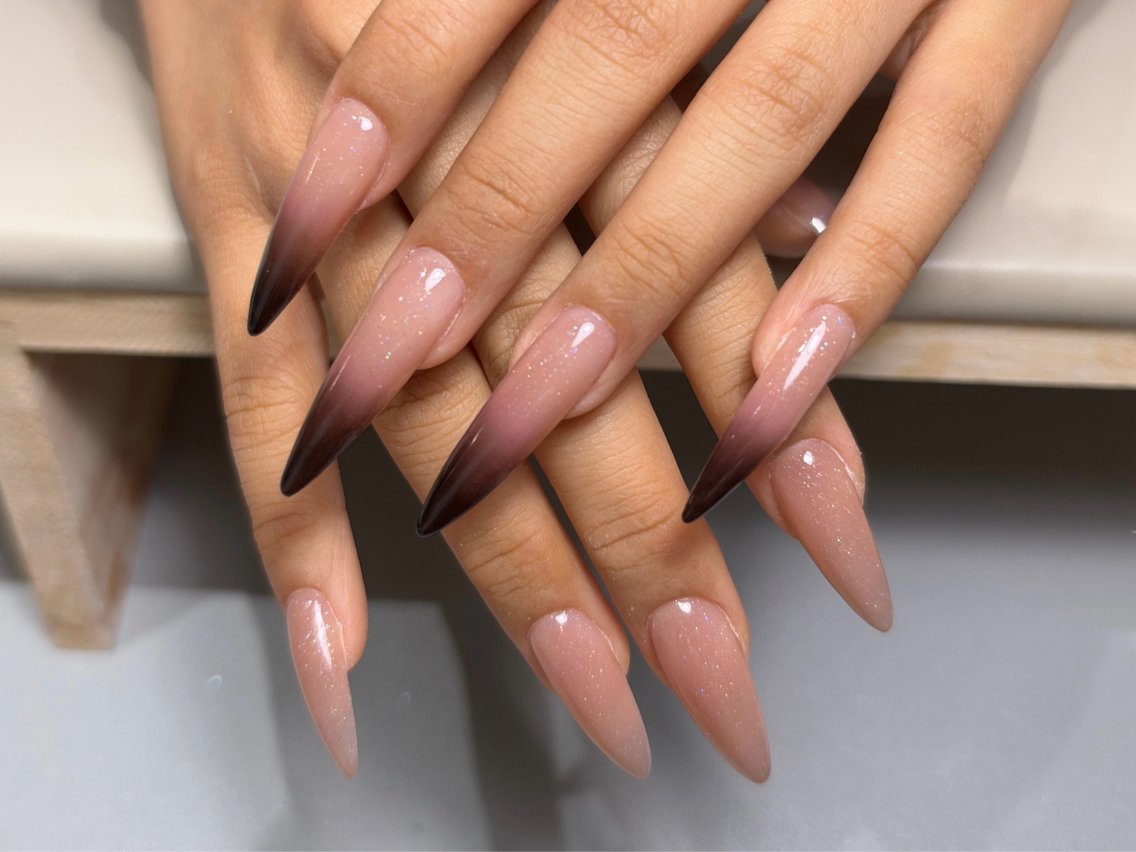 ネイル ブラウン フットネイル フレンチネイル グラデーション 氷ネイル・うるうるネイル ハンドネイル Mixx Nail_ Studioのネイルデザイン