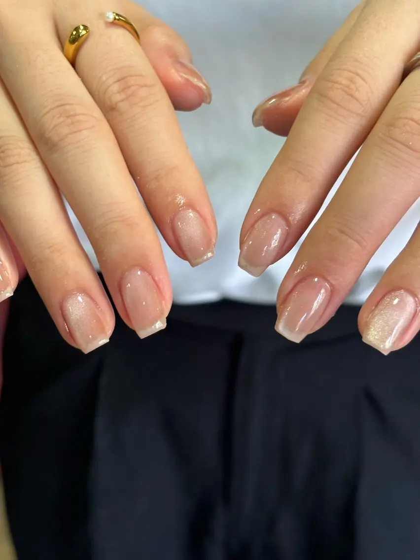 ネイル フレンチネイル ジェルネイル 韓国ネイル ロングネイル ストーンネイル Nailstudio Hulmのネイルデザイン