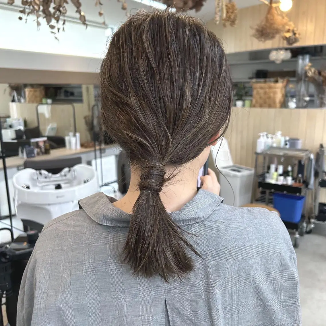 ミディアム カット ヘアカラー 綿貫 美雪のヘアスタイル