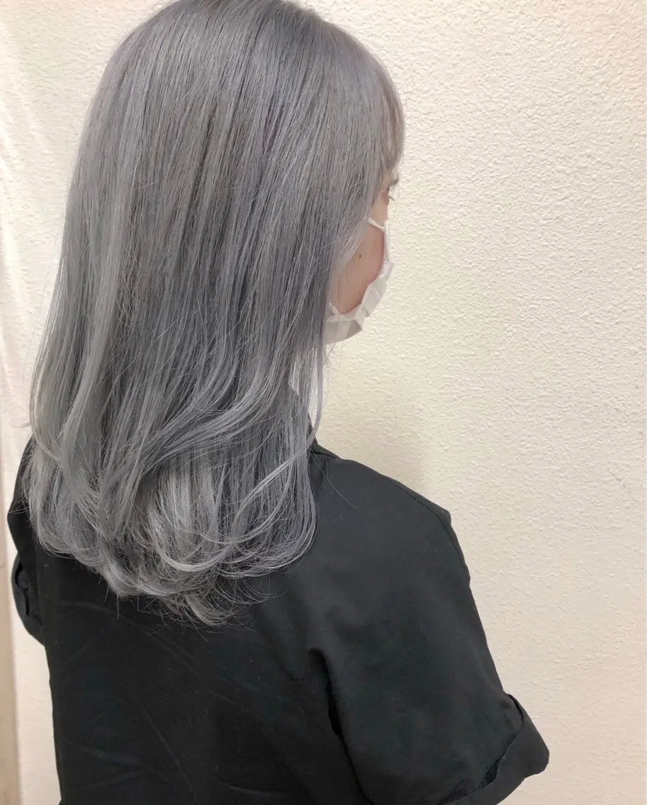 カラー ブリーチなし透明感 カラー｜レイヤーのヘアスタイル