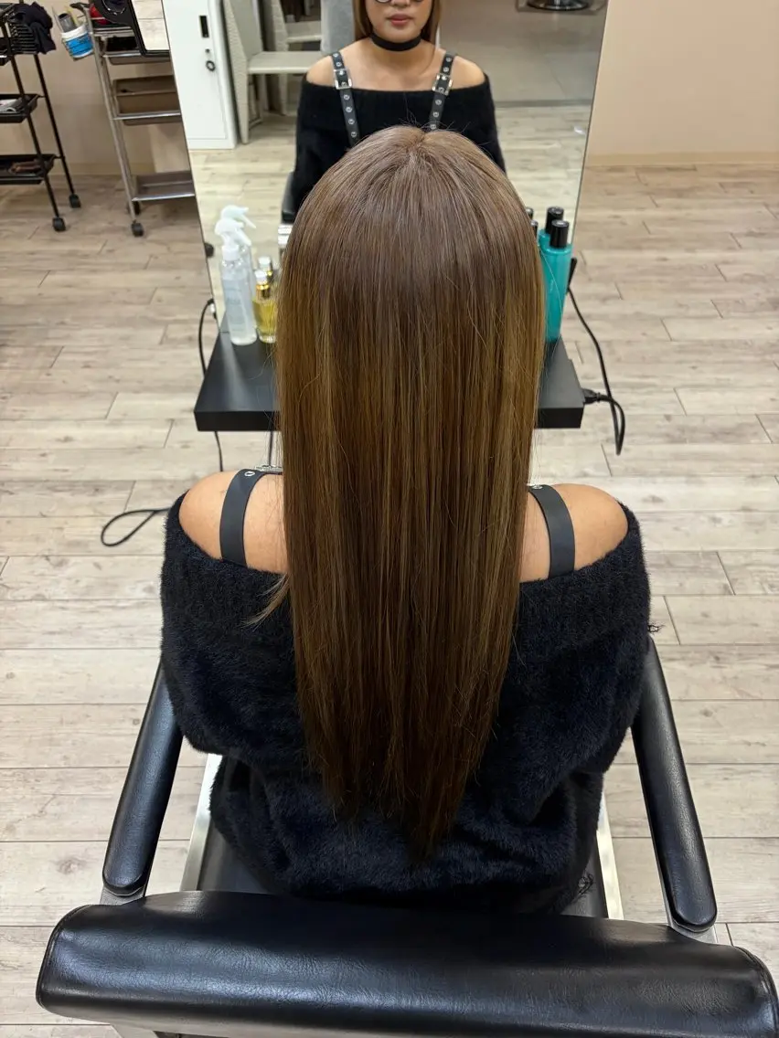 ロング ヘアカラー TIDEHAIR 志羽のヘアスタイル