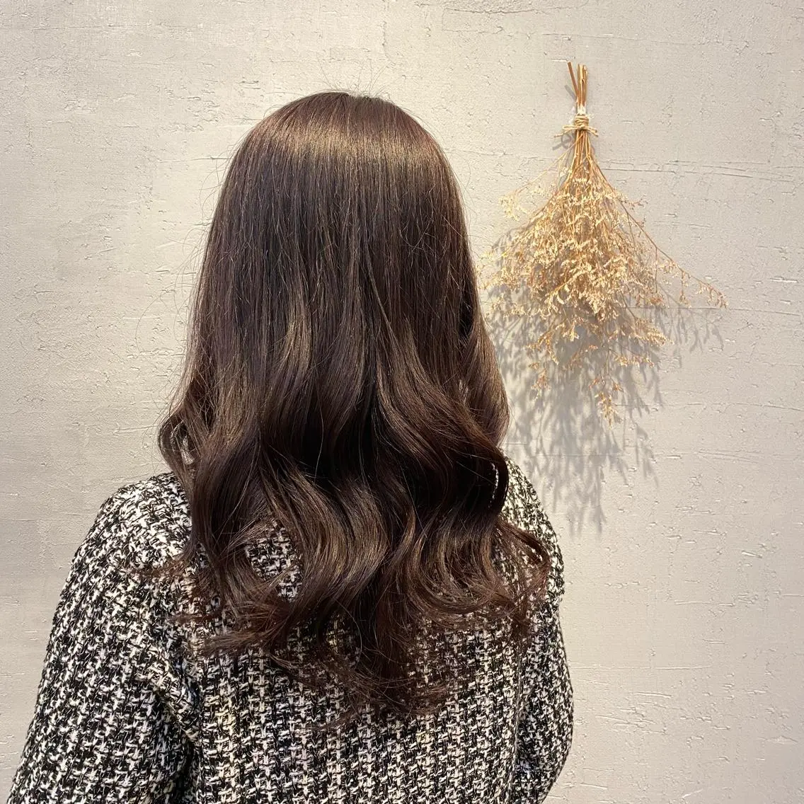 カラー kuschel アリイのヘアスタイル