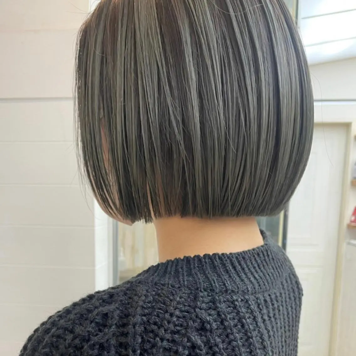 ショート アッシュ ミストバング パープルカラー ボブ くびれヘア カット ヘアカラー トリートメント N° anfeel 渋谷🪞🫧のヘアスタイル