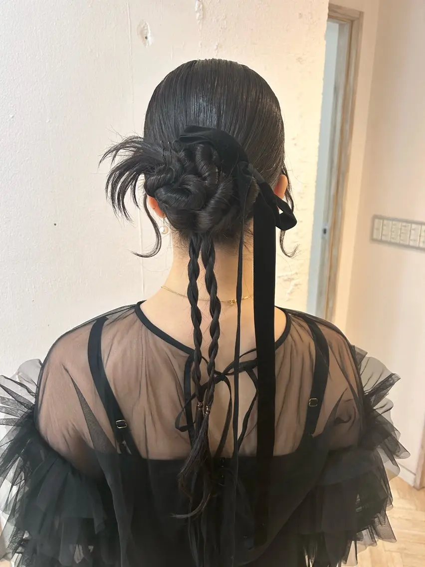 【土日祝日限定】 ✨️お呼ばれヘアアレンジ✨️ 結婚式や同窓会にぜひ💓の写真