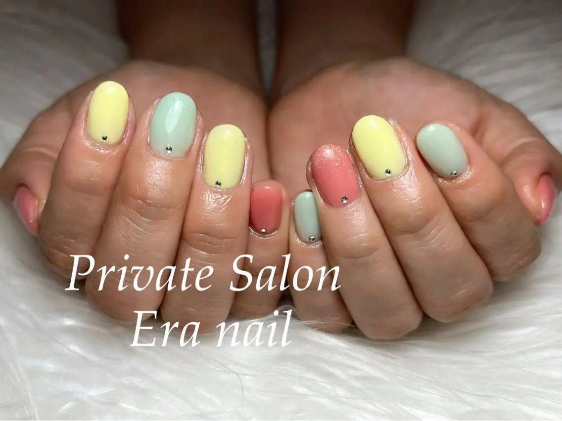 ネイル ラメ(グリッター) ワンカラーネイル パステルネイル ハンドネイル Era nailのネイルデザイン