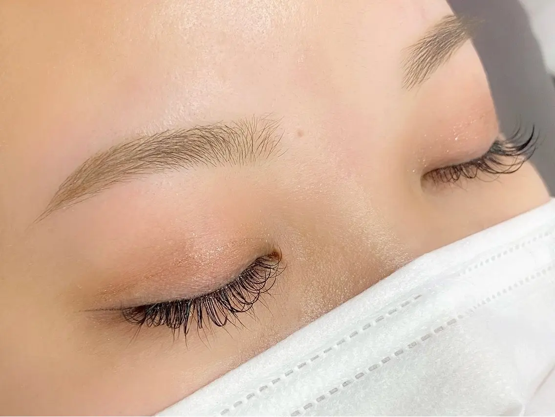✨️レディースおすすめ✨️美眉スタイリングアイブロウワックス脱毛+メイク仕上げ【眉毛】の写真