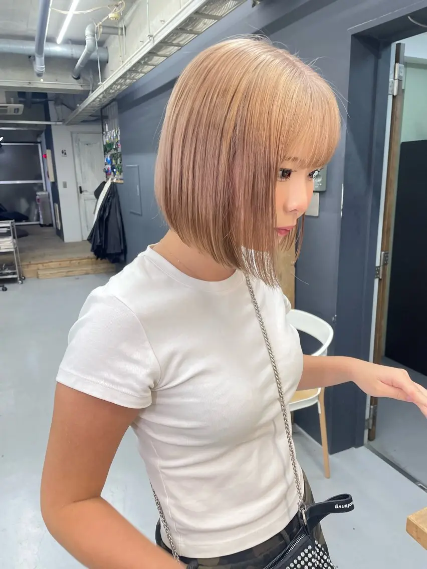 ミディアム カラー ヘアカラー トリートメント ボブカットモデル/ ハイトーン/ゆうあのヘアスタイル