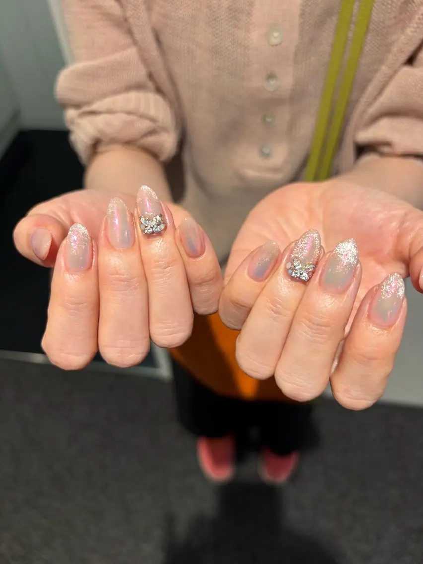 ネイル オーロラネイル マグネットネイル ミラーネイル ハンドネイル VINGTNAIL 土岐果鈴のエステ・リラクイメージ
