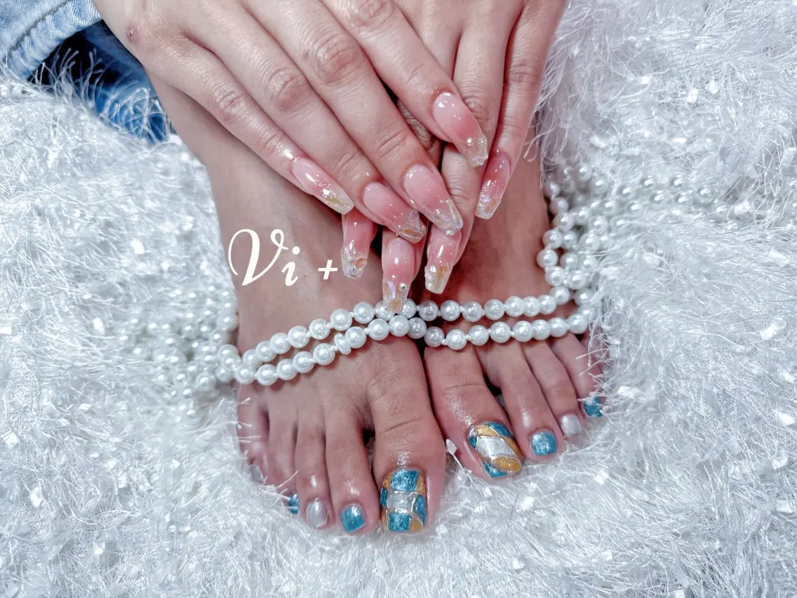 ネイル ハンドネイル フットネイル ✨Nailsalon Vi+✨のネイルデザイン