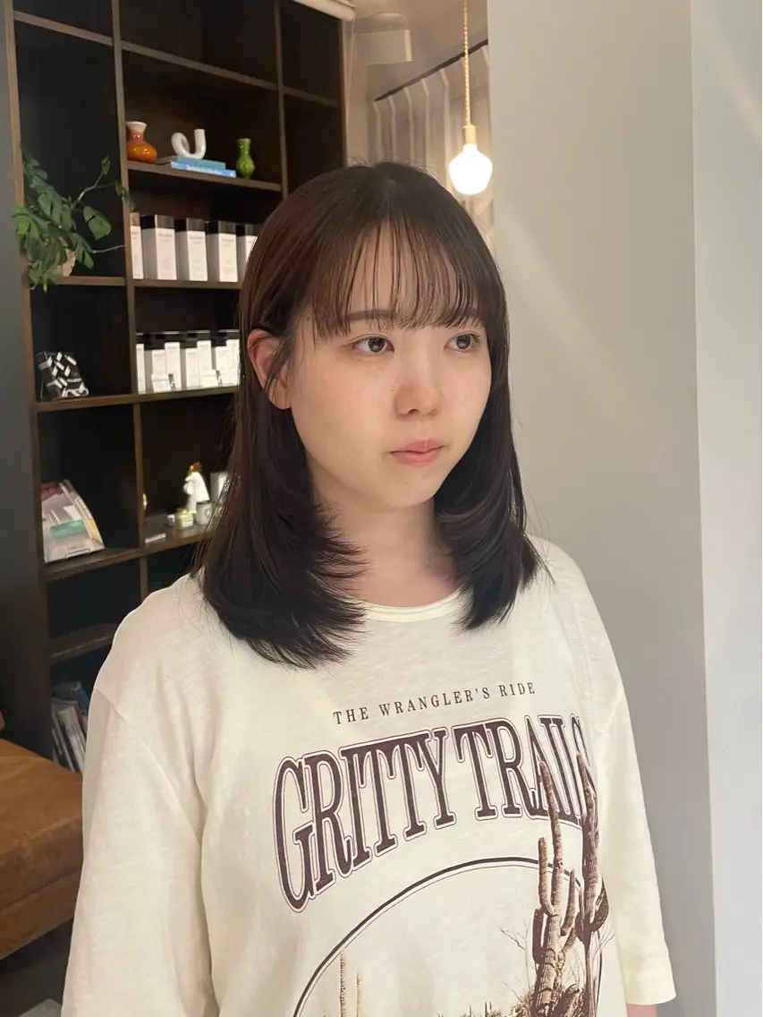 ミディアム 西野 優夏のヘアスタイル