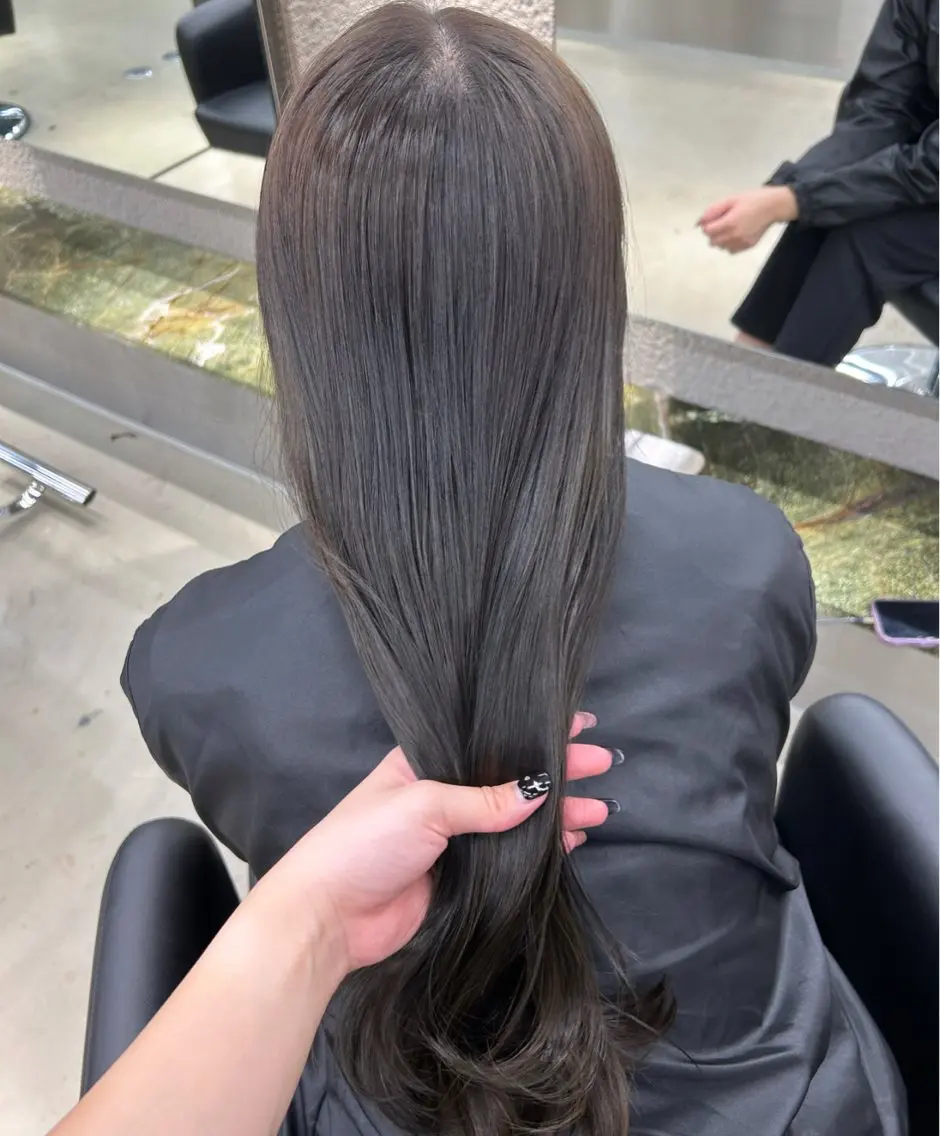 カラー 透明感カラー ヘアカラー PELE Nagomiのヘアスタイル
